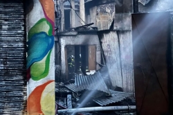 Quatre maisons en bois détruites par un incendie cette nuit à Basse-Terre : aucune victime n’est à déplorer