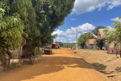 En Guyane, la sécheresse perturbe la vie quotidienne de Papaïchton sur le bord du Maroni