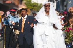 REPLAY. Carnaval de Martinique 2025 : assistez aux mariages burlesques de la Parade du Sud à Ducos