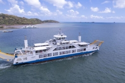 La barge "Georges Nahouda", à nouveau en circulation