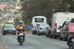 « On est mal barré », les embouteillages à Mayotte, pourquoi ça bloque ?