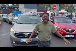 Les chauffeurs de taxi ville de Mamoudzou en colère contre les travaux de Caribus