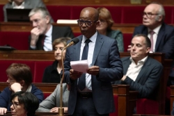 "Considérez-vous qu'il y a des sous citoyens ultramarins ?" : un député guadeloupéen interpelle le gouvernement sur une charte européenne