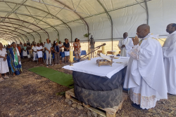 Décès du Pape François : les fidèles catholiques de Martinique saluent l'humaniste
