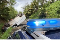 Une camionnette se renverse sur la côte de Versailles à Petit-Bourg : un blessé léger