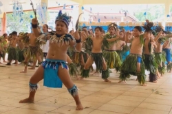 Plus de 1 000 élèves des écoles primaires des Marquises font leur matavaa toíki katahiiti