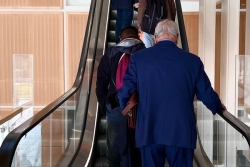 Procès des marchés de l'électrification frauduleux à La Réunion : "Je n'ai jamais reçu de fonds", jure le maire de Sainte-Suzanne, Maurice Gironcel