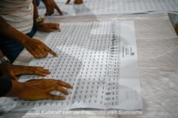 Élections au Suriname : aucun parti ne décroche la majorité