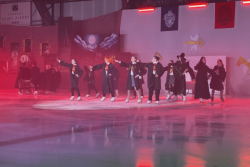 Les Moldus succombent aux sortilèges, mystères et à l'élégance du gala du Club de Patinage sur Glace de Saint-Pierre.