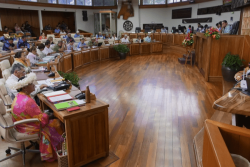 Décolonisation et transferts de l'État : une session à l'Assemblée sous tension