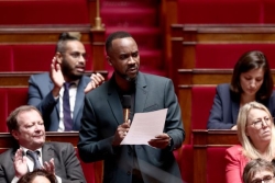 "Il va falloir qu'il s'excuse tôt ou tard" : le député Davy Rimane interpelle le gouvernement