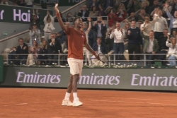 Roland-Garros : Gaël Monfils se qualifie pour le 2ème tour et fait vibrer le Central