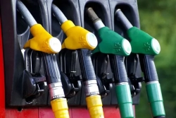 Prix des carburants en juin : le sans-plomb reste stable, le gazole et le gaz en baisse