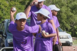 La pétanque attire les jeunes, en témoigne l'ouverture d'un centre de formation au Mont-Dore