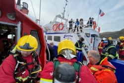 Sauvetage en mer : les exercices franco-canadiens reprennent au large des côtes de Saint-Pierre-et-Miquelon