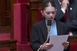 Parlement des enfants : Lexie, élève de 6e à Saint-Pierre et Miquelon s'adresse au ministre des Outre-mer Manuel Valls