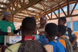 A Passamainty, des collégiens présentent leur "poubelle connectée" pour la Journée mondiale de l'Environnement