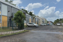 Meurtre d'un adolescent de 13 ans : le quartier de Crâne à Lamentin récemment endeuillé, sous le choc