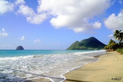 Grandes vacances 2025 : et si les Martiniquais partaient… en Martinique ?