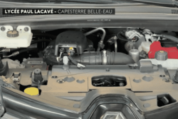 Maintenance véhicules électriques : une filière d'avenir enseignée au lycée Paul Lacavé à Capesterre Belle-Eau