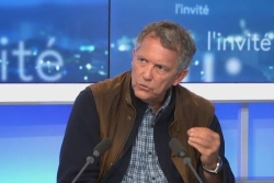 Des "propos maladroits" mais "pas de faute disciplinaire" : la suspension à l'encontre de Mathias Chauchat est levée