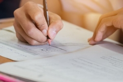 Baccalauréat 2025 : 5 482 lycéens guadeloupéens planchent sur leur copie ce lundi