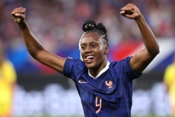 Football : Melvine Malard "a montré tout son potentiel", salue le sélectionneur des Bleues, après la victoire de la France contre la Belgique