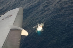 "On avait contre nous la marée et les voiles du navire", le catamaran Rushour de la Groupama Race 2025 remorqué jusque dans la marina de Koumac