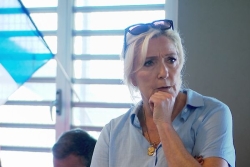Avenir de la Nouvelle-Calédonie : Marine Le Pen expose ses propositions