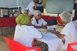 Devant le CHM, sensibilisation au dépistage néo-natal, un test qui peut sauver des vies