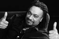 Don Oliver, pianiste Martiniquais : une signature musicale caribéenne entre zouk, reggae et funk