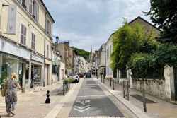 Sommet Nouvelle-Calédonie : dans le huis clos de Bougival, indépendantistes et non-indépendantistes entrent dans le dur des négociations