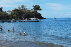 Bouillante : une fillette de 3 ans sauvée par sa grand-mère après une noyade en mer