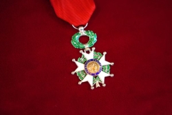 Gérard Cotellon, Kareen-Guiock-Thuram, Alain Bièvre : plusieurs Guadeloupéens distingués parmi la nouvelle promotion de la légion d'honneur du "14-Juillet"