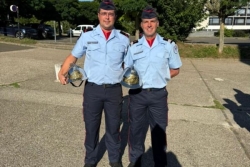 14 Juillet 2025 : deux pompiers de Saint-Pierre-et-Miquelon défilent sur les Champs-Élysées pour la Fête nationale