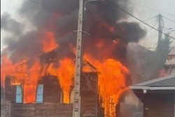 Basse-Terre : deux maisons ravagées par les flammes rue Bébian