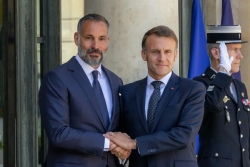 Reconstruction de Mayotte : un accord signé entre Emmanuel Macron et l'Aga Khan V, imam des musulmans chiites ismaéliens