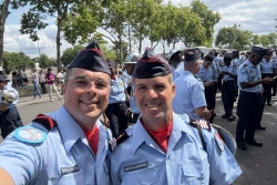 14-Juillet : "c'était vraiment exceptionnel", témoignent les deux pompiers qui ont défilé sur les Champs-Élysées