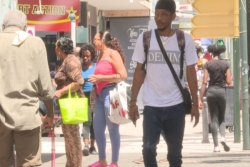 Suppression du lundi de Pâques et du 8 mai : indignation en Guadeloupe