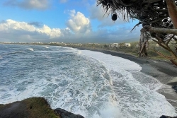 La Réunion : du soleil, des passages nuageux ce matin et des averses cet après-midi