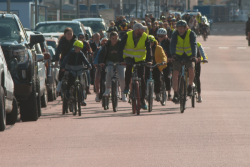 A Saint-Pierre-et-Miquelon, l'association Roue Libre SPM milite pour la généralisation des déplacements à vélo