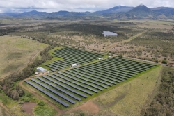 ÉNERGIE. 15 milliards de francs pour la nouvelle ferme solaire et la "grande batterie" de Boulouparis