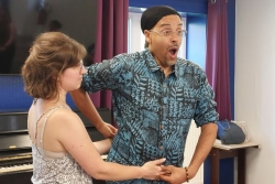 Découvrez les candidats de l'archipel au concours de chant Voix des Outre-mer.