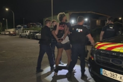 Un automobiliste fonce sur la foule devant une boîte de nuit à Jarry en pleine opération de contrôle