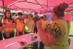 VIDÉO. Une cousinade entre transmission et forum des métiers au parc Fayard à Dumbéa