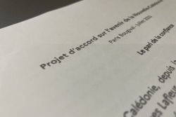 Accord Nouvelle-Calédonie : à qui revient la tâche d'expliquer le compromis signé à Bougival ?