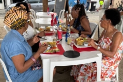 "Quand j’étais plus jeune, le lambi, ce n’était pas du luxe" : pourquoi ce plat traditionnel devient si difficile à servir dans les restaurants antillais ?