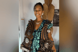 VIDÉO. Heiva 2025 : « Ce titre, je le dédie aux anciennes » : Aïe Manuel, deux fois meilleure danseuse du Heiva i Tahiti