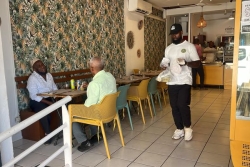 "Maintenant on a des restes", les restaurateurs mahorais désœuvrés en cette période de vacances 