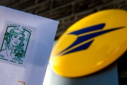 Les prix des timbres augmenteront de 7,4% en moyenne début 2026, annonce La Poste
